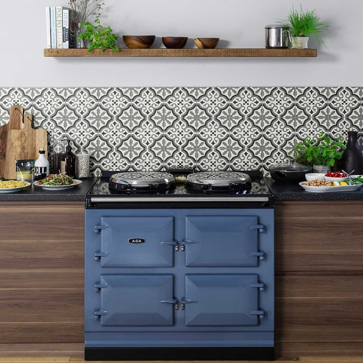 AGA eR7 100 cast-iron range in a kitchen